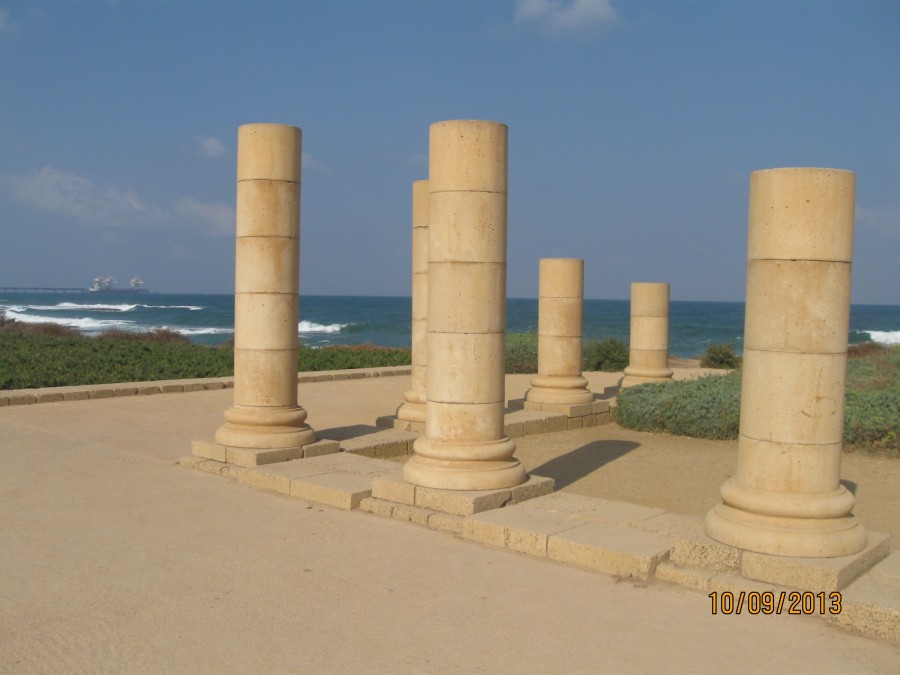 https://ic.pics.livejournal.com/cosmomarmots/76512026/191975/191975_900.jpg