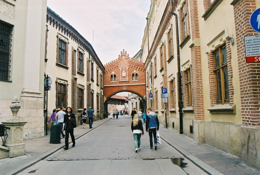https://ic.pics.livejournal.com/cosmomarmots/76512026/147560/147560_900.jpg